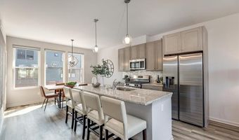 2148 Evergreen Ln, Ann Arbor, MI 48103