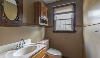 853 S West St, Agawam, MA 01030