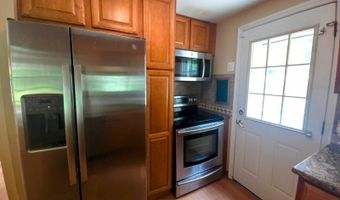 17 Youngs Rd, Andover, NJ 07860