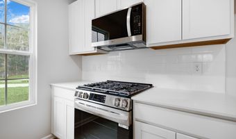 1062 C Dominy Ct, Camden, SC 29020