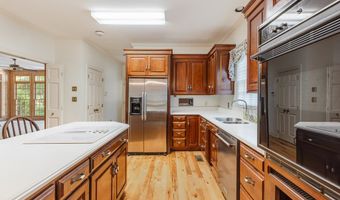 126 Wood Valley Dr, Americus, GA 31709