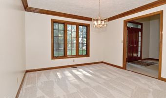 1250 Bur Oak Ct, Avon, IN 46123