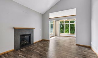 3849 Stonehaven Ct, Anoka, MN 55303