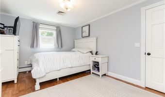 26 Sharon Pkwy, North Smithfield, RI 02896
