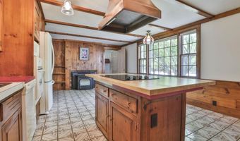 42 Main St, Brookline, NH 03033
