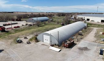 105 Hamilton St, Aurora, NE 68818