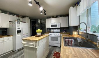 17 19 Boynton St, Bangor, ME 04401