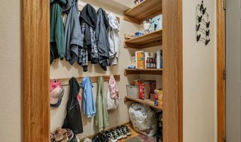 37785 Sunnyfield Cir, Avon, MN 56310