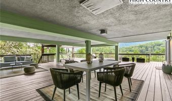 514 Raven Ridge Rd, Banner Elk, NC 28604
