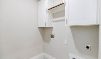 1930 Lordsburg Ct, Bentonville, AR 72713