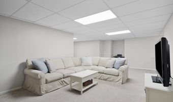 7922 Pine Edge Ct SE, Alto, MI 49302