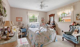 25 S Shore Dr, Addison, MI 49220