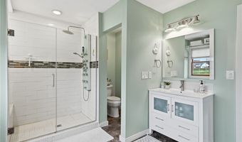 4212 Devonshire Ct, Akron, OH 44321