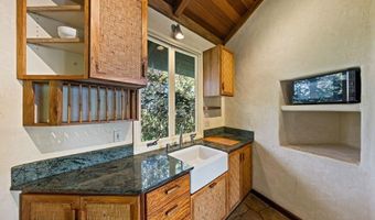 180 Door Of Faith Rd, Haiku, HI 96708