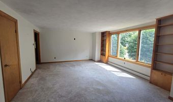 30 Smith St, Augusta, ME 04330