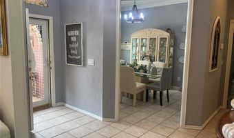 2210 Lakewood Dr, Chickasha, OK 73018