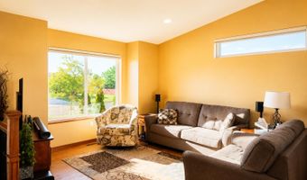 2112 S Lawson St, Aberdeen, SD 57401