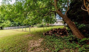 1706 N 2nd St, Atchison, KS 66002