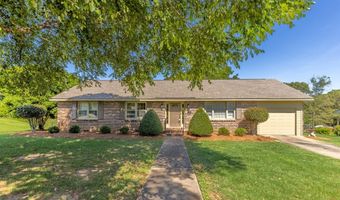 106 Lynnview Dr, Americus, GA 31709