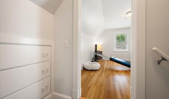 118 Poplar St, Bangor, ME 04401