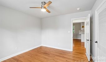 28 Ridgefield Pl, Asheville, NC 28803