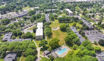 2319 E Olive St 1D, Arlington Heights, IL 60004