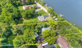 723 N River Rd, Algonquin, IL 60102