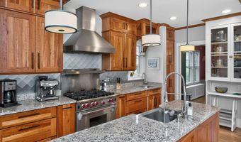 571 Providence St, Albany, NY 12208