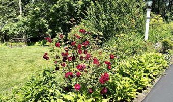78 Wellington Dr, Chesterfield, NH 03462