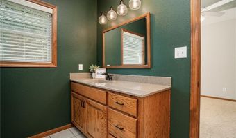 214 Hillside Dr, Baldwin City, KS 66006