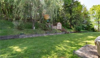 905 Roosevelt Ave, Aliquippa, PA 15001