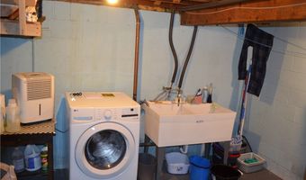 409 Cosby Rd, Utica, NY 13502