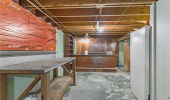 109 W Shore Dr, Coventry, RI 02816