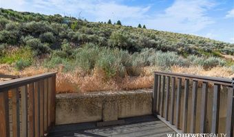 754 Yellowstone Ave, Cody, WY 82414