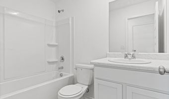 8040 Chesapeake Trl, Bauxite, AR 72011