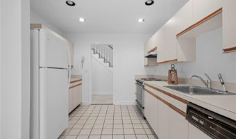 510 Corey Ln, Middletown, RI 02842