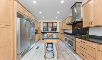105 E 4th St, Augusta, KY 41002