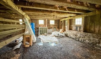 930 Osman Rd, Alum Bank, PA 15521