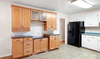14 Wagon Rd, Asheville, NC 28805