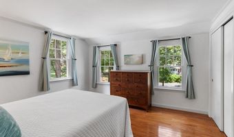 1 Blackhorse Dr, Acton, MA 01720