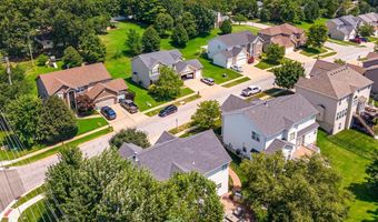268 Magnolia Trace Dr, Ballwin, MO 63021