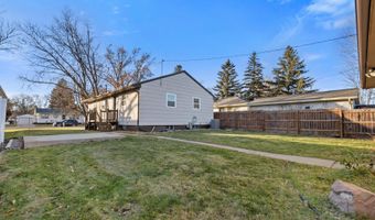 1320 N Penn St, Aberdeen, SD 57401