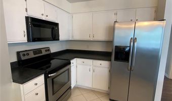 1310 Crossings Ct B, Ballwin, MO 63021
