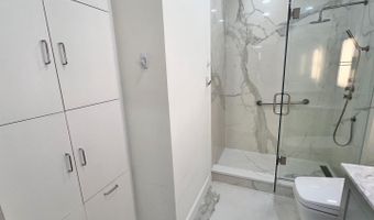 1220 N FILLMORE St #PH08, Arlington, VA 22201