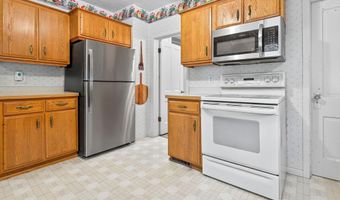 1015 E ELDORADO St, Appleton, WI 54911