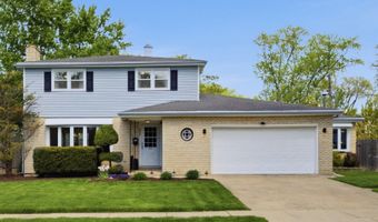 237 N Pioneer Dr, Addison, IL 60101