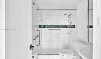 9800 W Bay Harbor Dr 403, Bay Harbor Islands, FL 33154