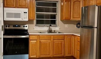 70 Carroll Ave 307, Newport, RI 02840