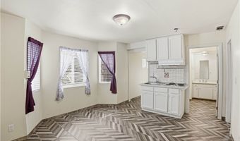 1581 Chanticleer B, Anaheim, CA 92802
