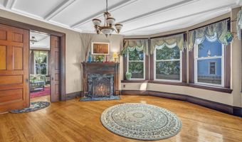 21 Laurel Ave, Auburn, ME 04210